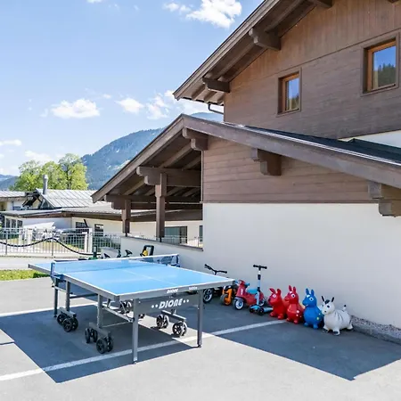 An Der Gondelstation A4 * بريكسن ام تاله