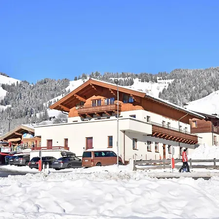 An Der Gondelstation A4 *
